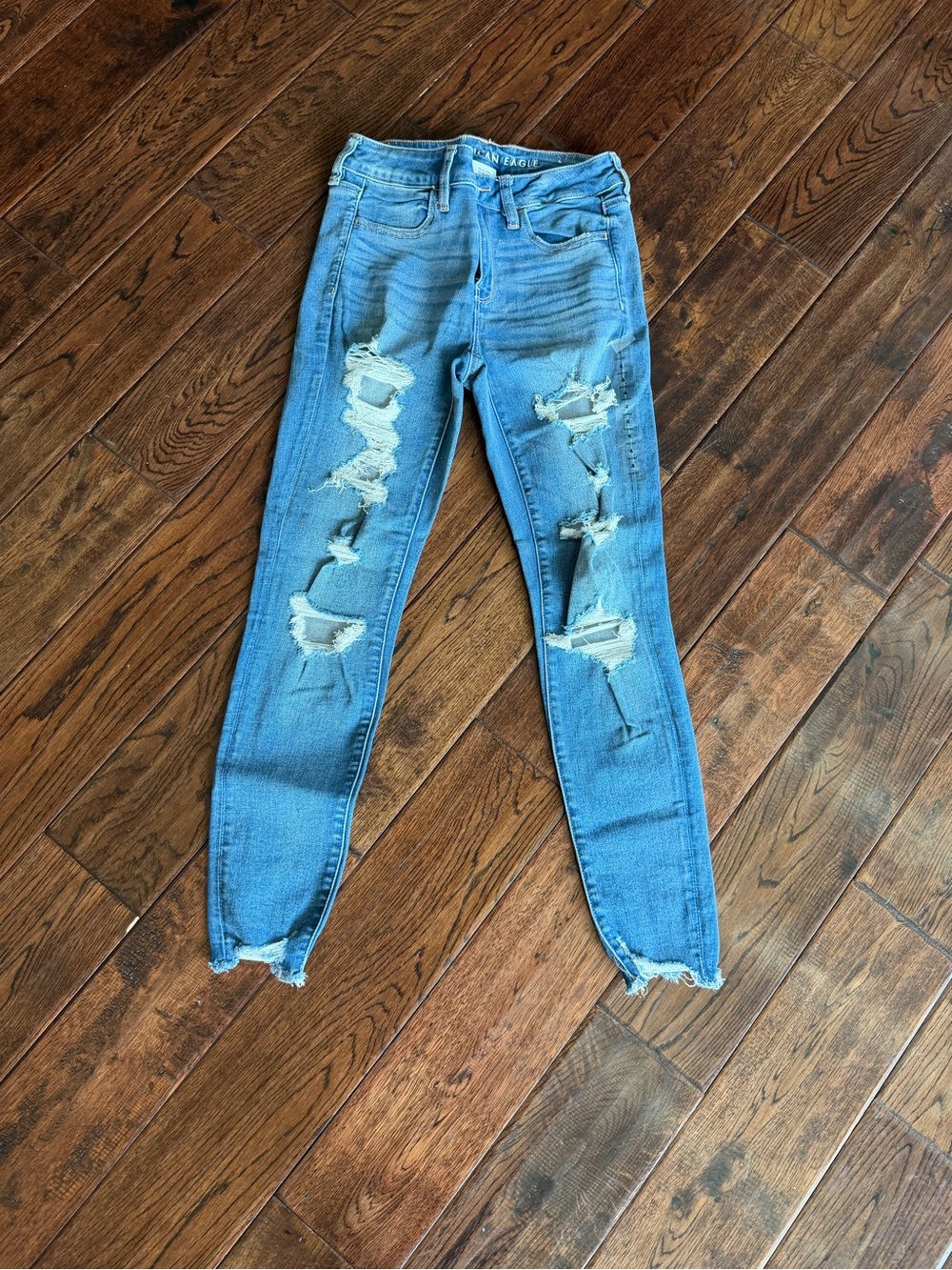 American Eagle Outfitters Light Blue Ripped Women's Skinny Jeans